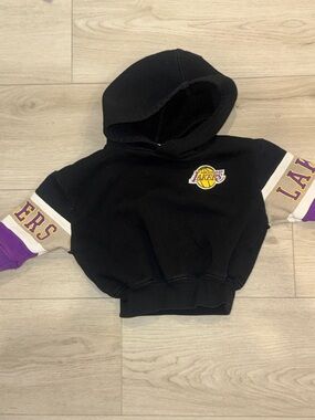 2T Black Los Angeles Lakers hoodie